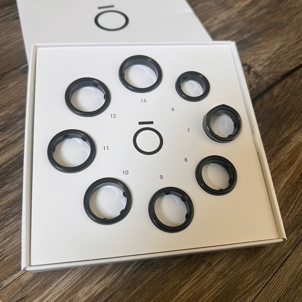 Oura Ring Sizing Kit (plus inoperable ring)